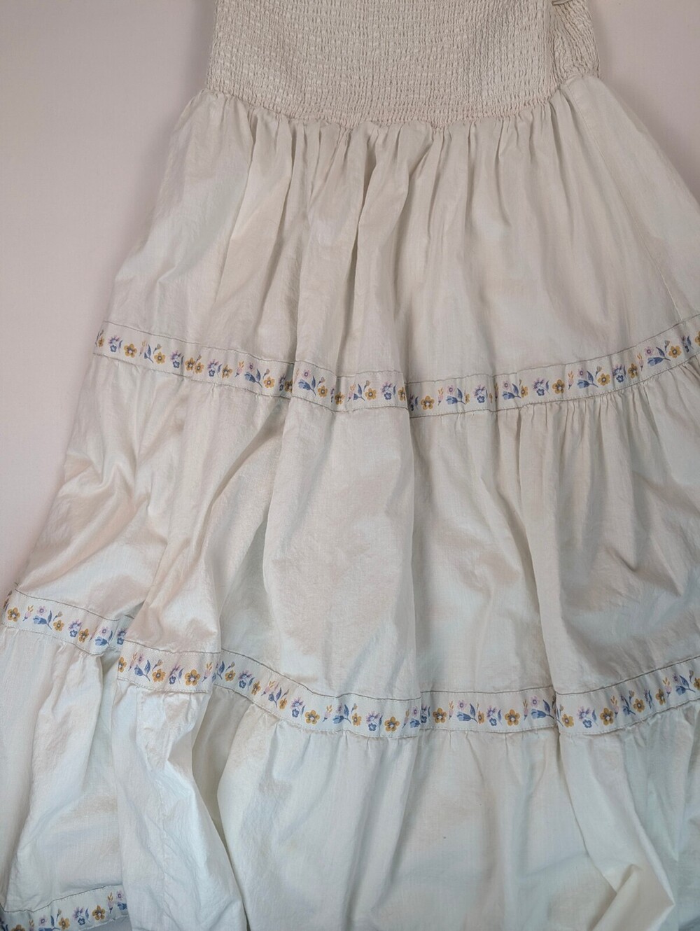 Rachel Zoe White Smocked Puff Sleeve Cottage Midi Dress Floral Embroidery 14 - Picture 8 of 9